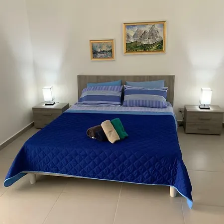 Apartman Island Break *