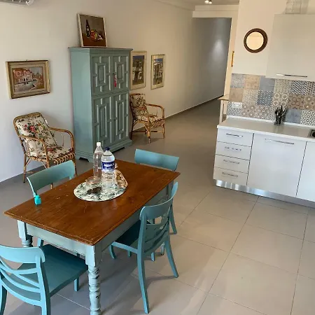 Island Break Apartman *
