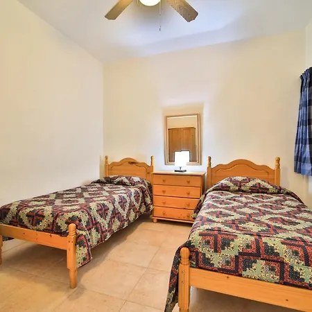 Apartman Island Break
