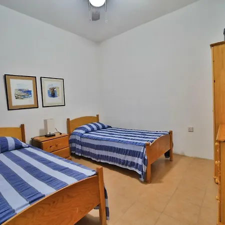 Island Break Apartment