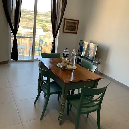 Island Break Apartment Marsalforn